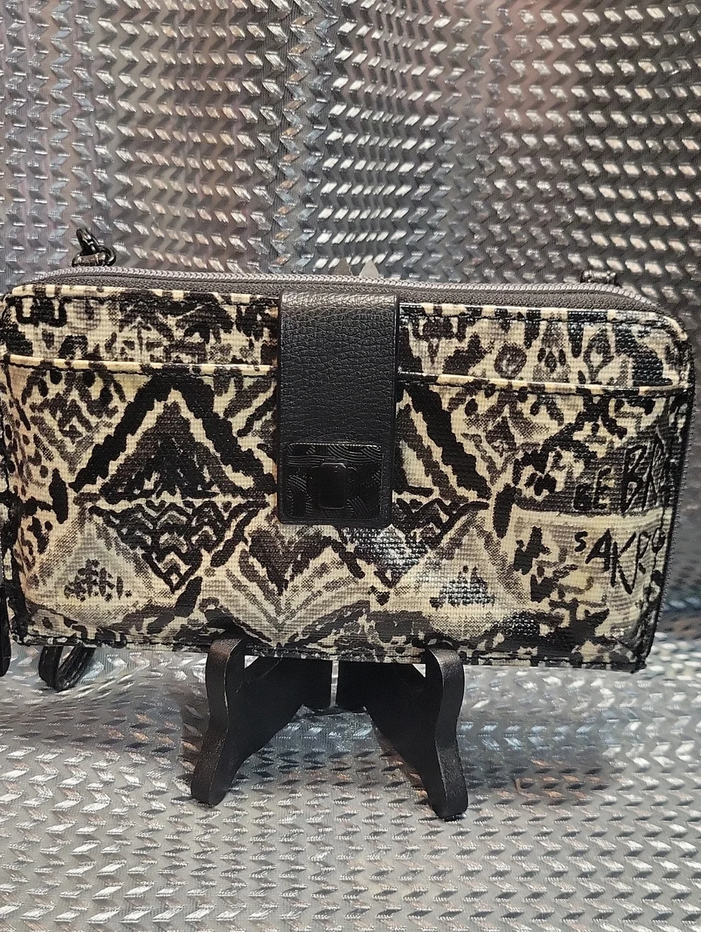 Sakroots Black & Cream Patterned Wristlet Clutch with Detachable Strap